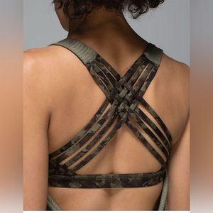 EUC Lululemon Wild Tank and Bra combo - Size 6